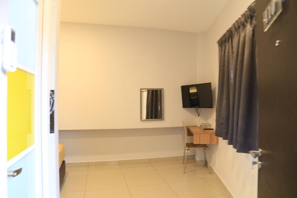 Lavana Hotel Batu Caves Экстерьер фото